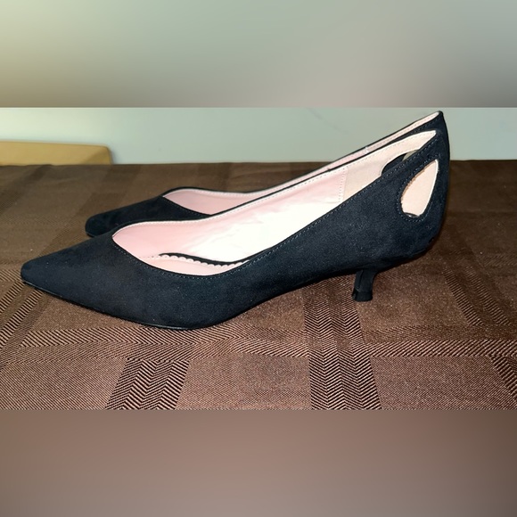 Journey Collection Goldie Kitten Heels - Picture 4 of 9